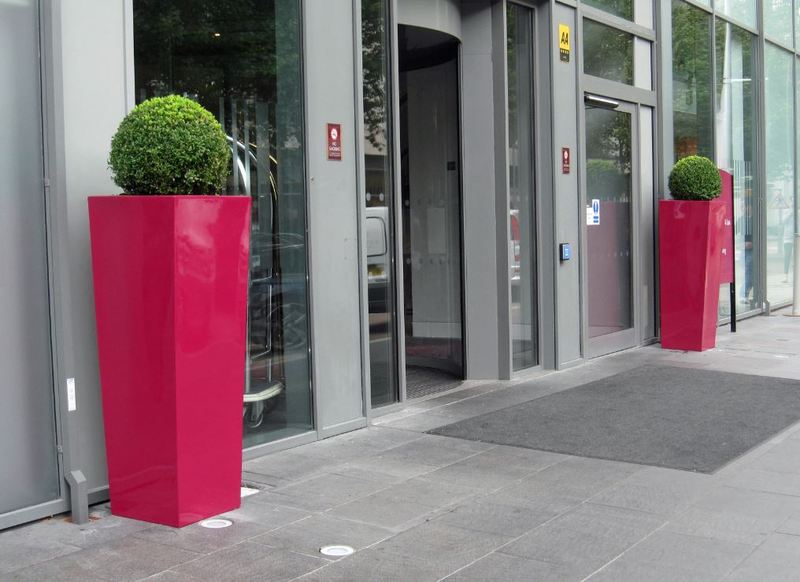 Tall square Cubis Planters outside the Crowne Plaza London Docklands Hotel