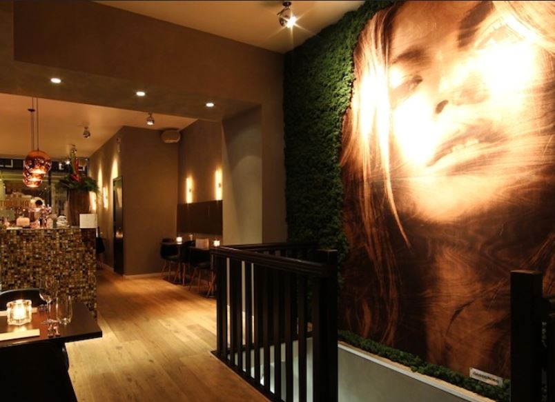 Kate Moss green wall