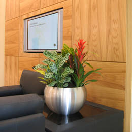 Aluminium Desk Bowl In Office Reception Waiting Area 